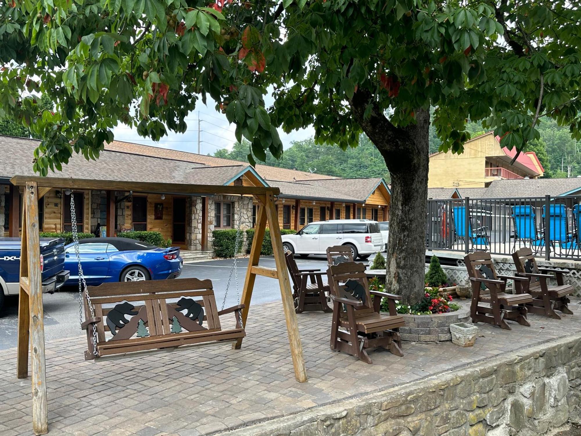 Marshall'S Creek Rest Motel แกตลิงเบิร์ก ภายนอก รูปภาพ