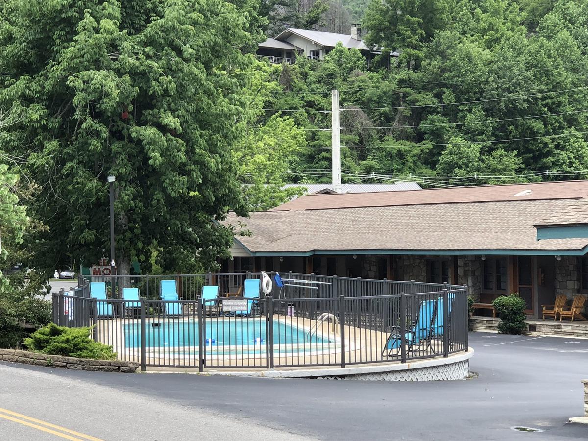 Marshall'S Creek Rest Motel แกตลิงเบิร์ก ภายนอก รูปภาพ