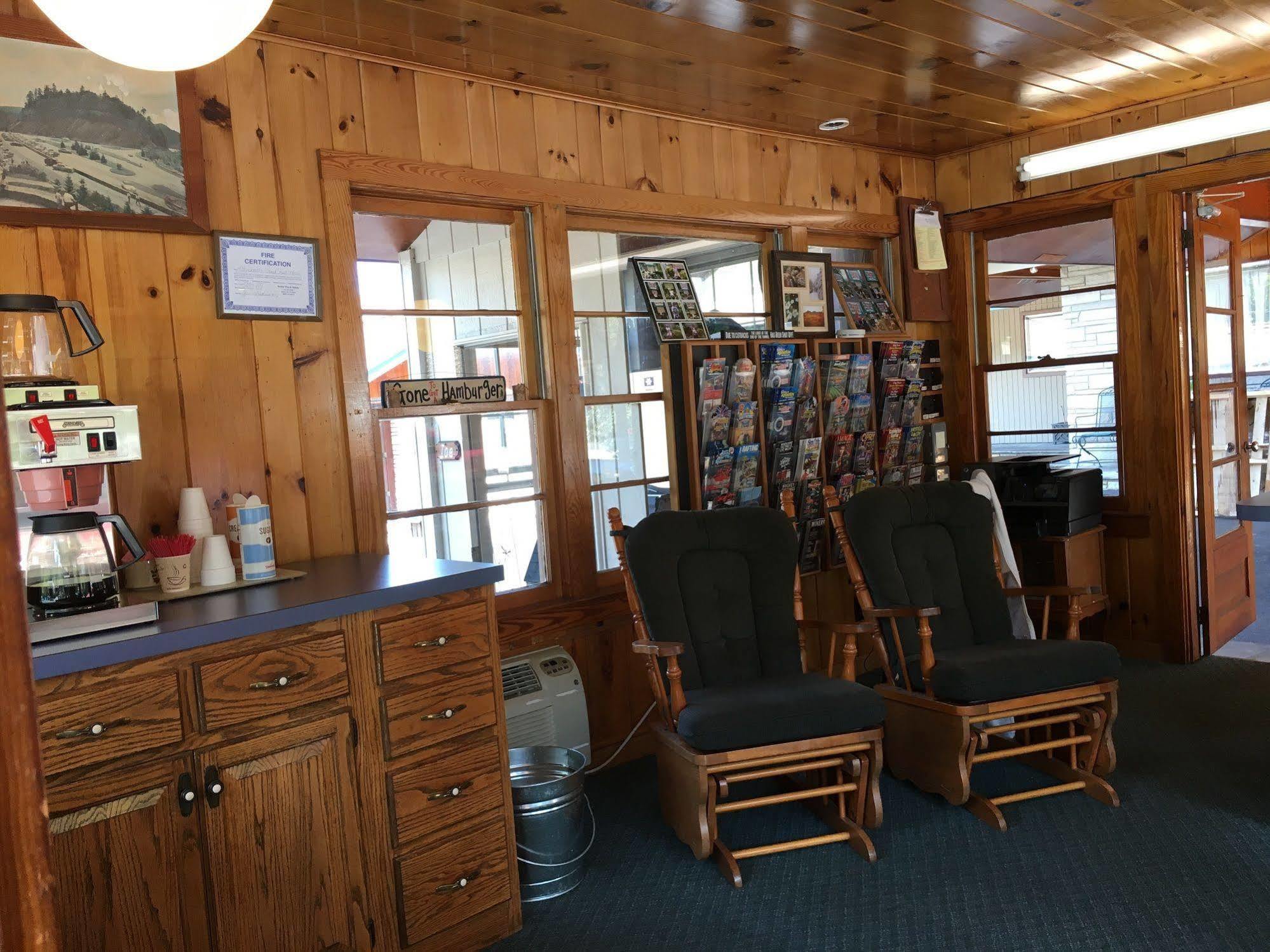 Marshall'S Creek Rest Motel แกตลิงเบิร์ก ภายนอก รูปภาพ
